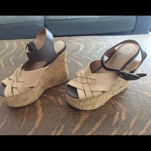 Jeffery Campbell Wedge size 6.5